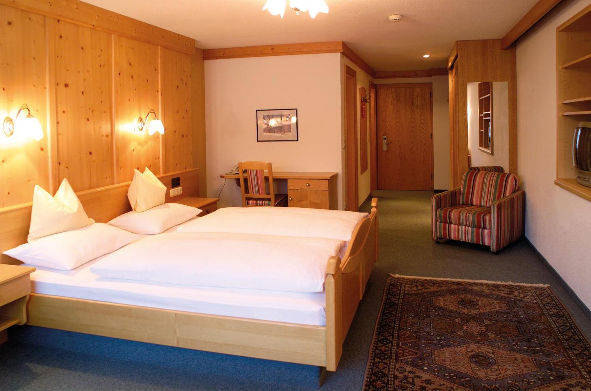 Hotel Walserberg Warth  Bilik gambar