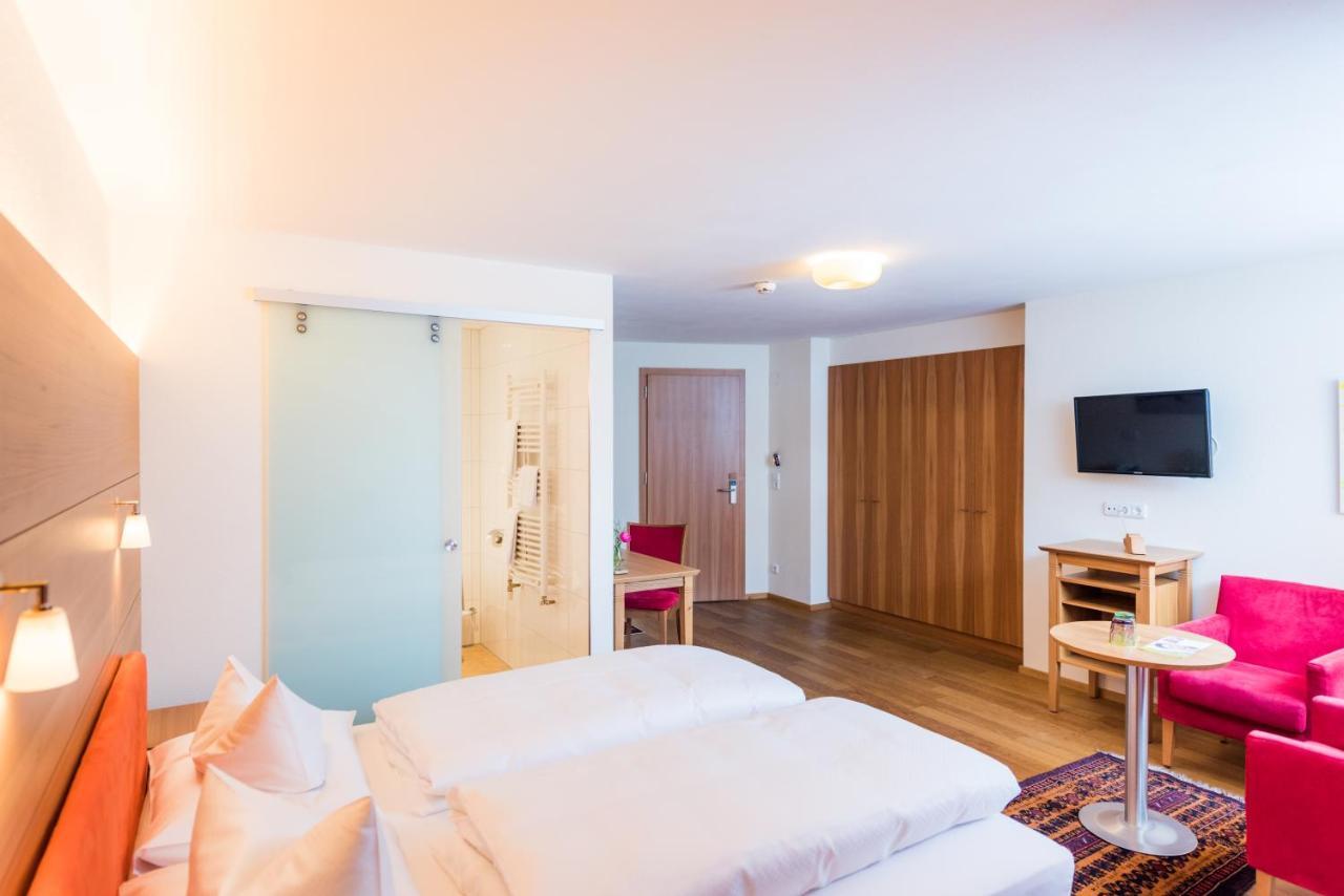 Hotel Walserberg Warth  Luaran gambar